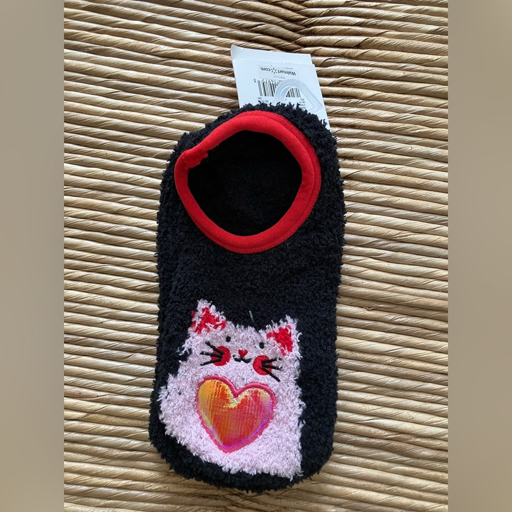 Fuzzy Cat Socks - Picture 2 of 4